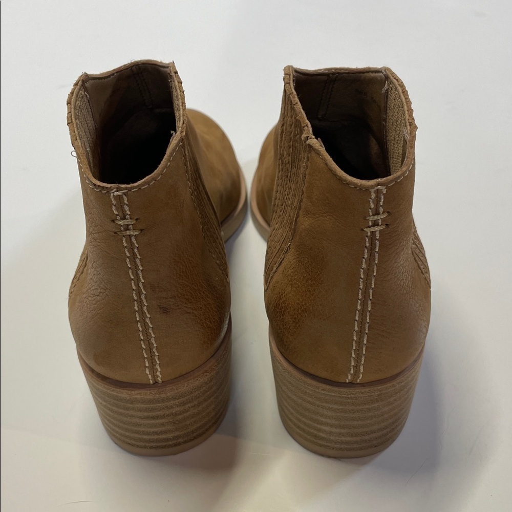 Dolce Vita Tan Leather Chelsea Ankle Boots Women Slip On Booties Size 8.5 - Picture 4 of 11